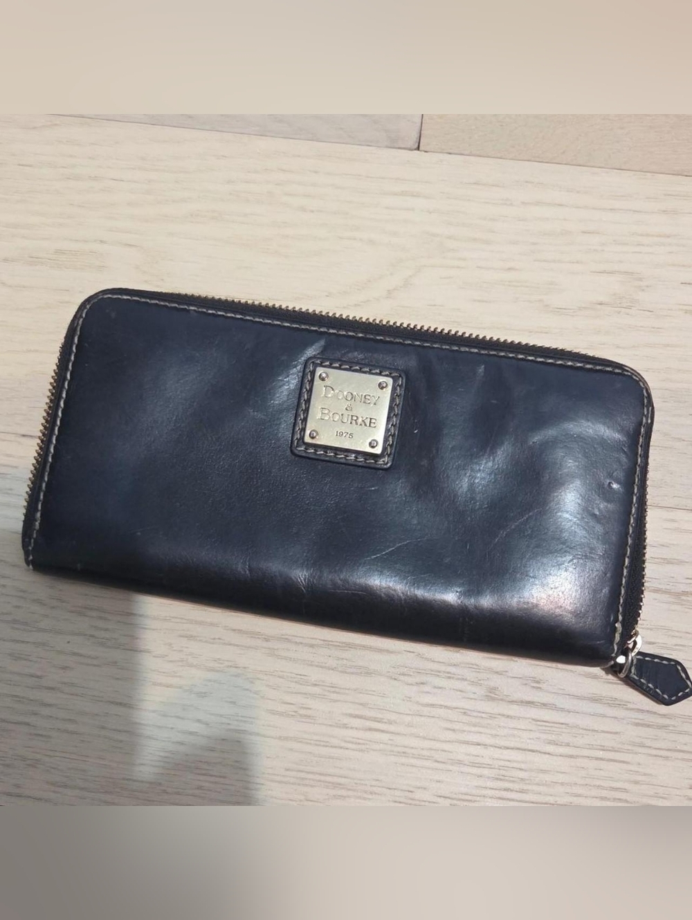 Vintage Dooney & Bourke Wallet